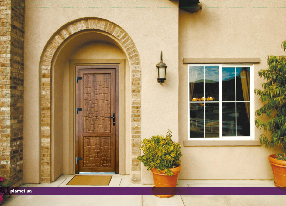 Plastic entrance doors for a private house