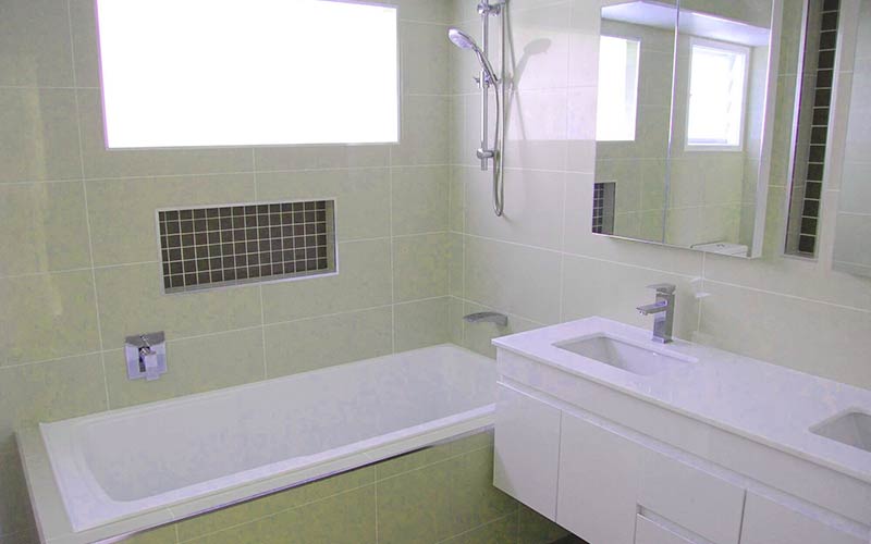 Warum ein Fenster im Badezimmer einbauen?