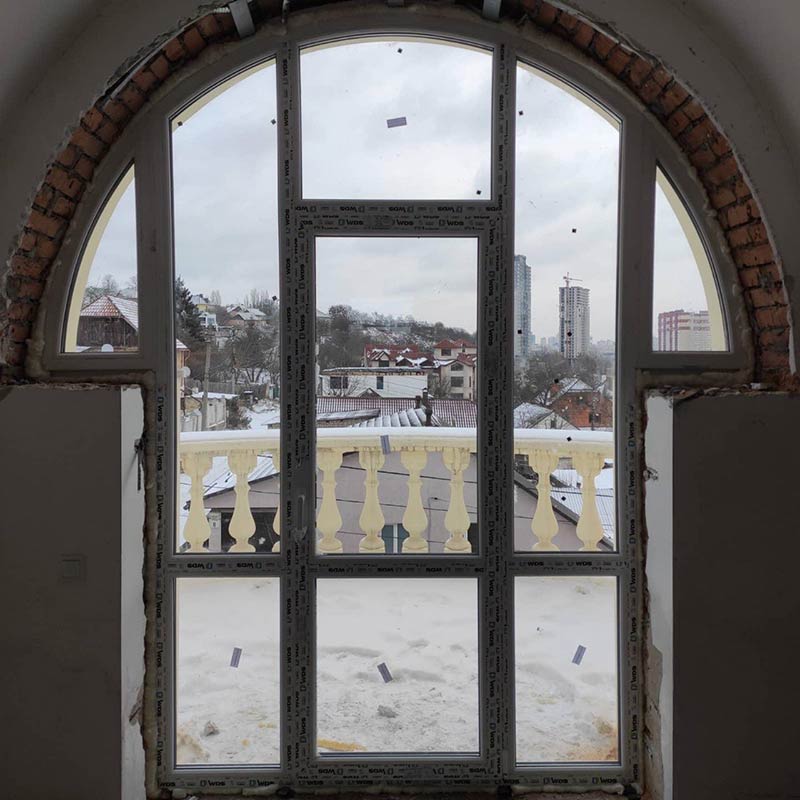 Was kostet ein Balkonblock mit Einbau und Herstellung von Fenstern